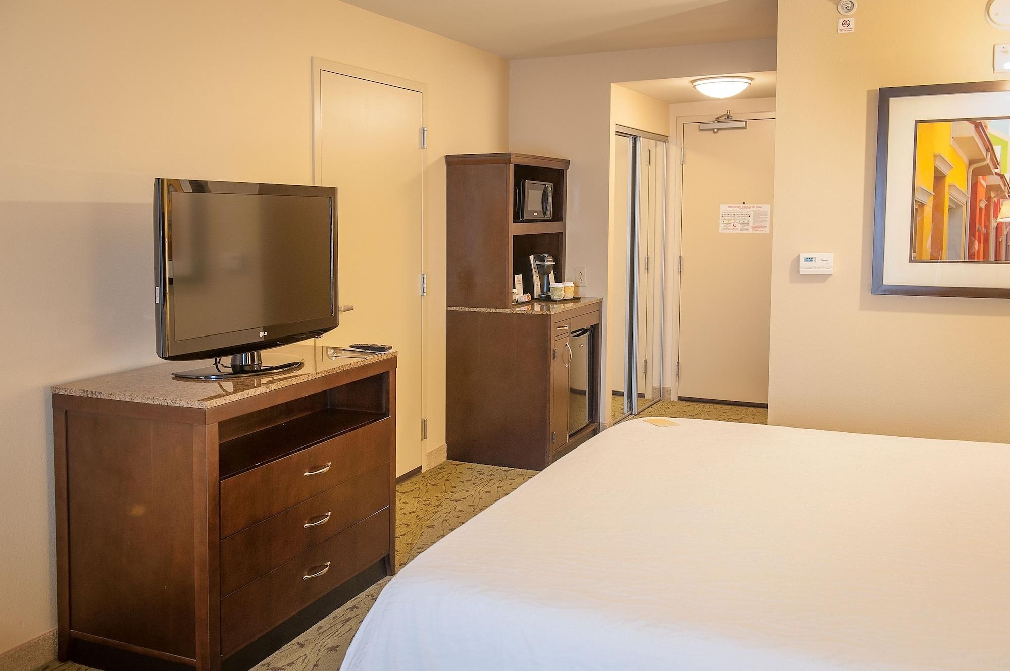Hilton Garden Inn Pensacola Airport/Medical Center Экстерьер фото