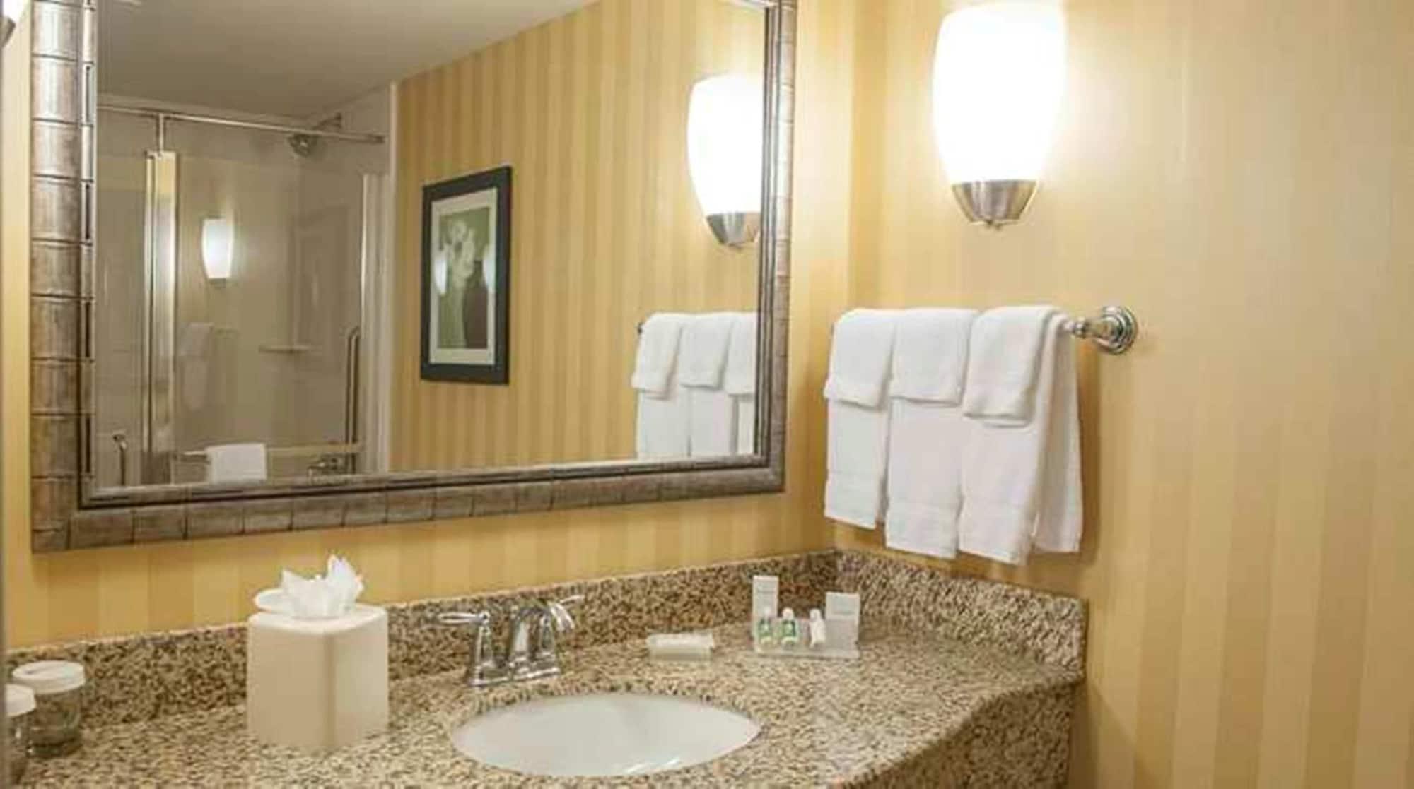 Hilton Garden Inn Pensacola Airport/Medical Center Экстерьер фото
