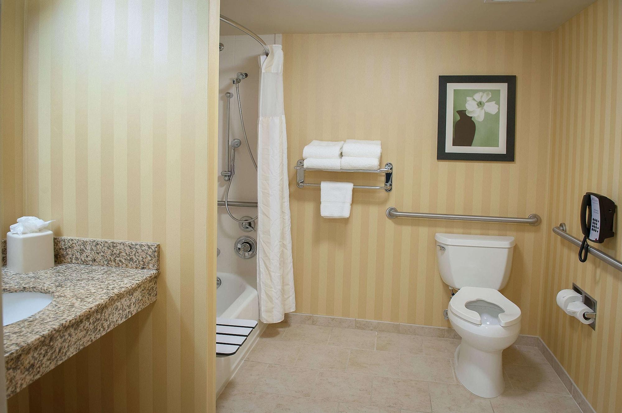 Hilton Garden Inn Pensacola Airport/Medical Center Экстерьер фото